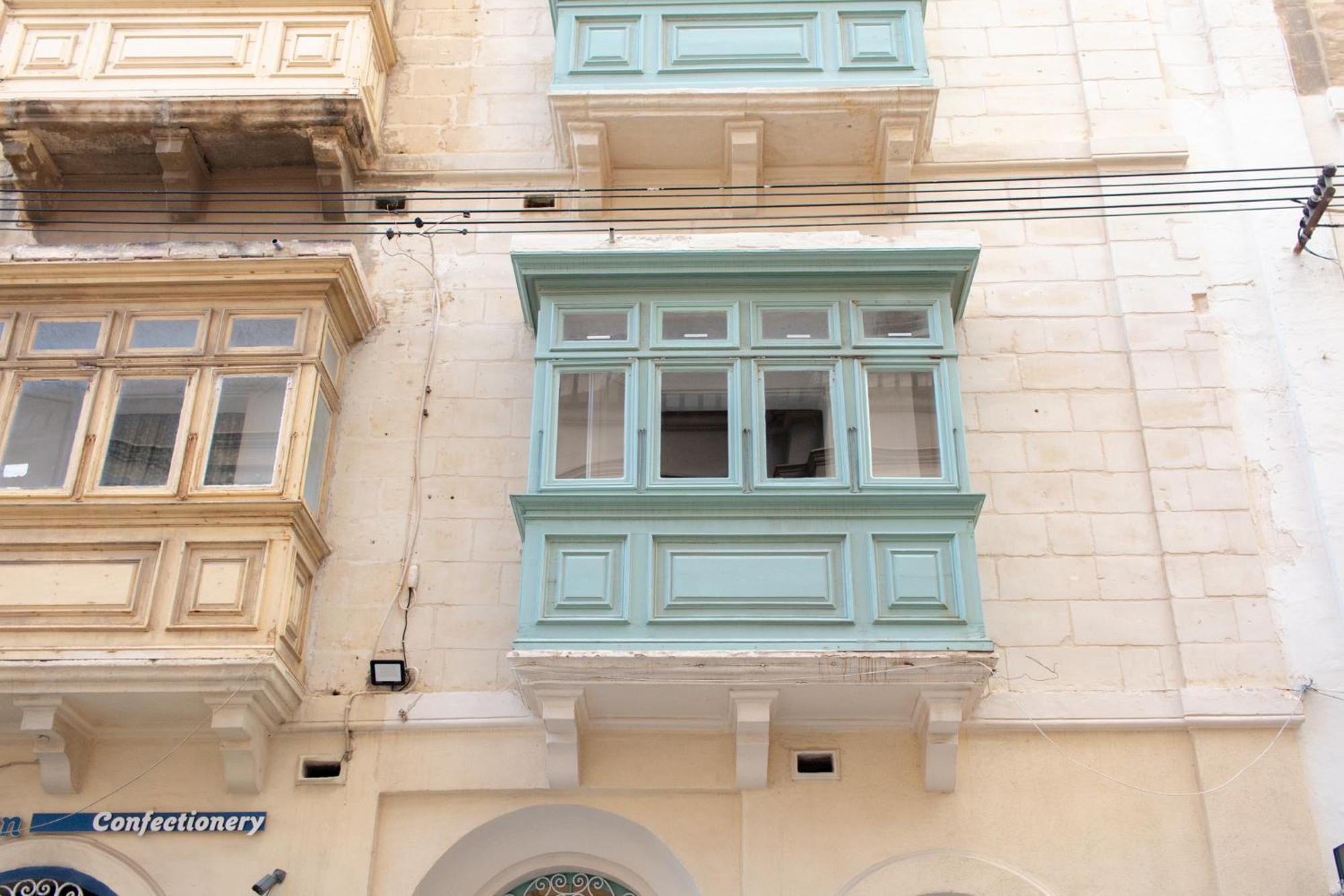 15 Main Gate Aparthotel Биргу Екстериор снимка
