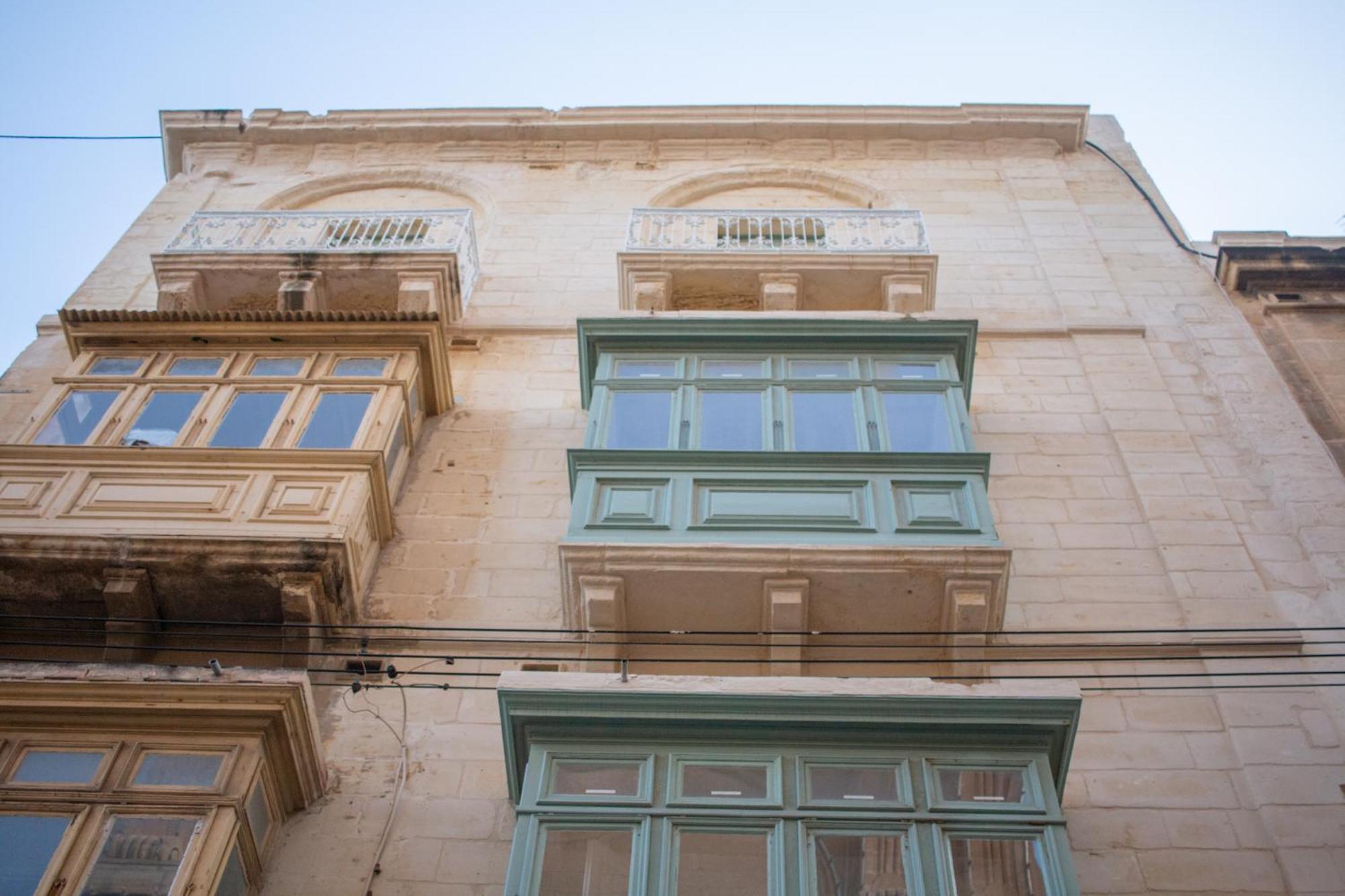 15 Main Gate Aparthotel Биргу Екстериор снимка