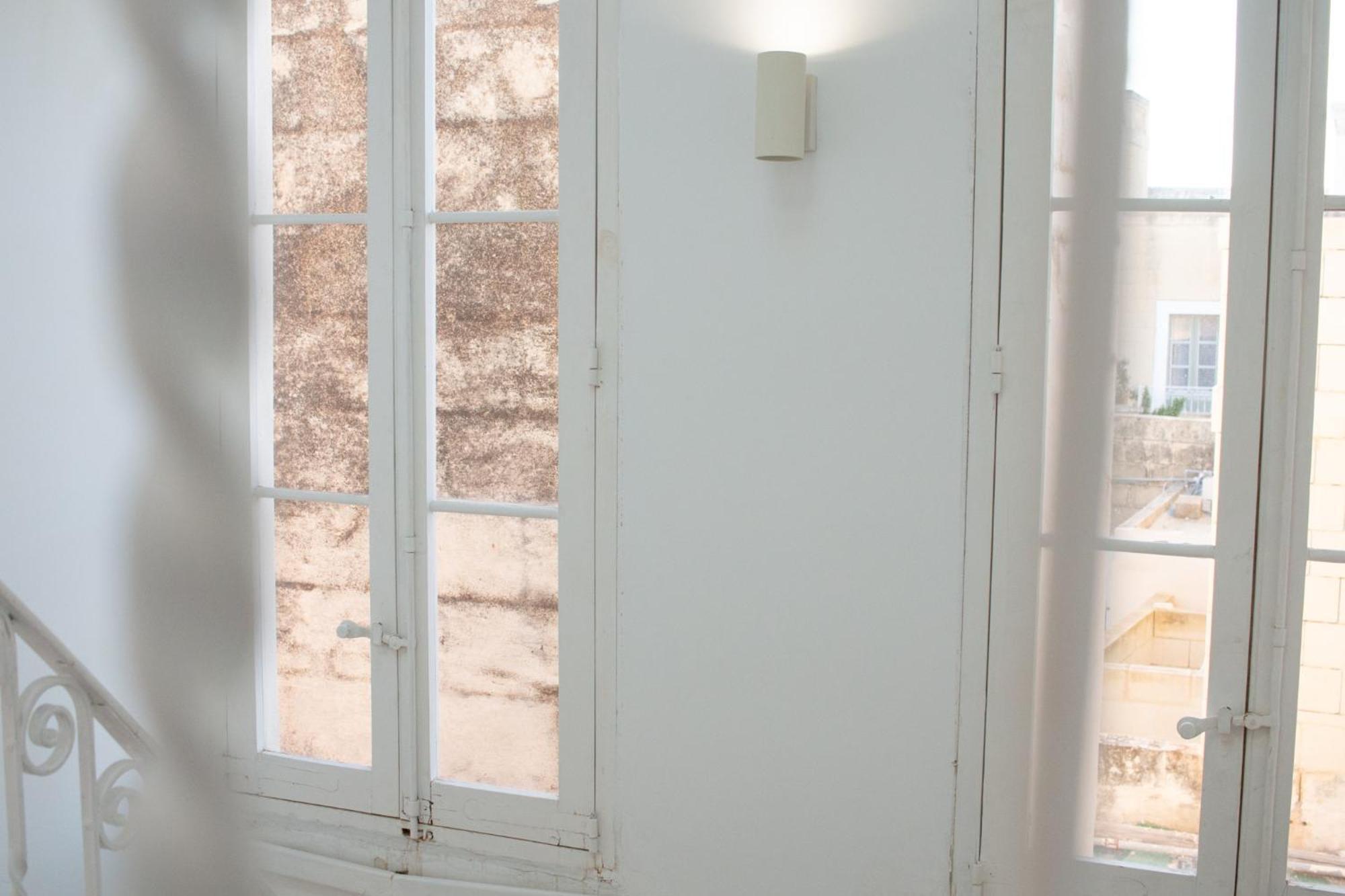 15 Main Gate Aparthotel Биргу Екстериор снимка