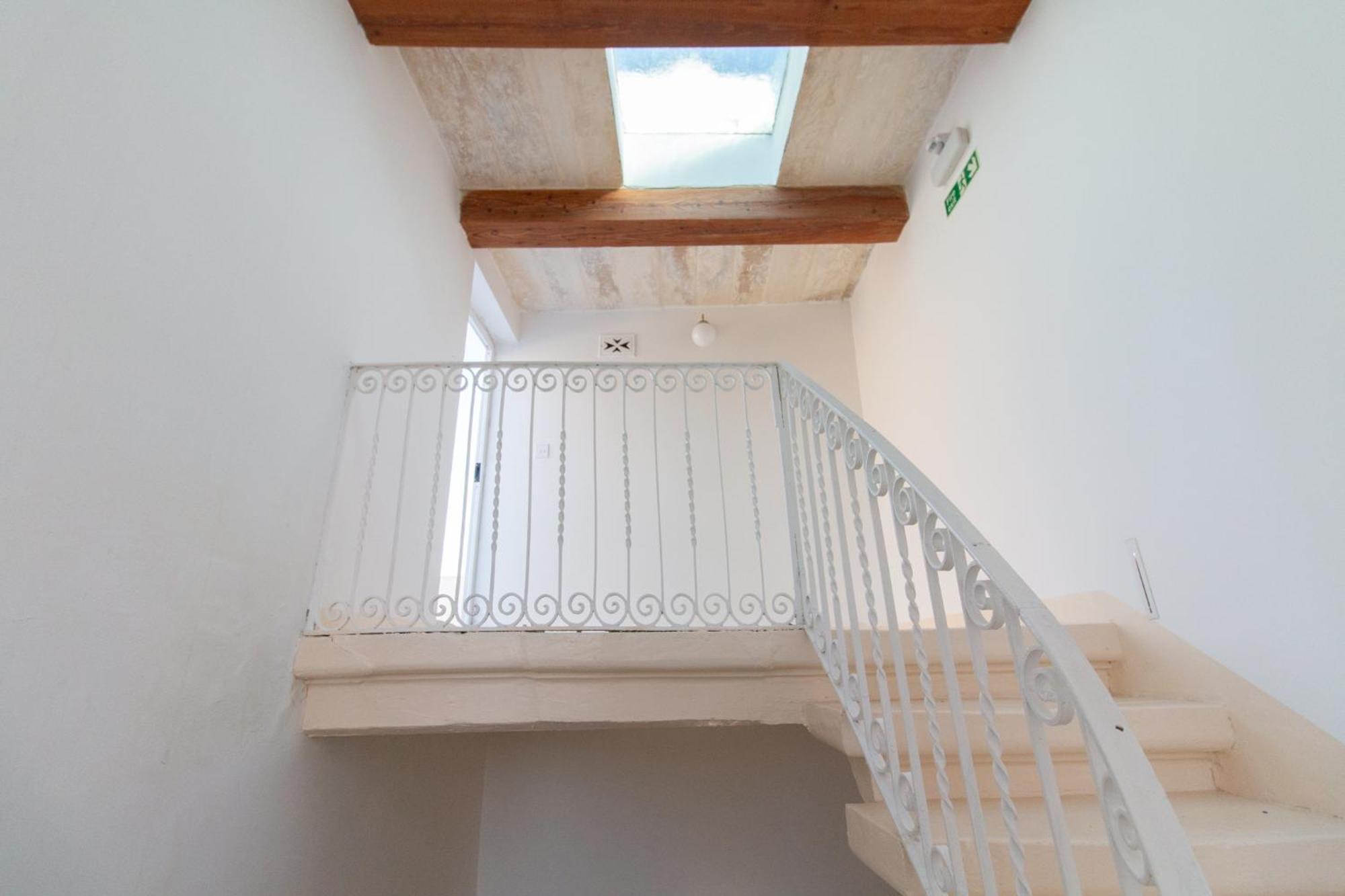 15 Main Gate Aparthotel Биргу Екстериор снимка